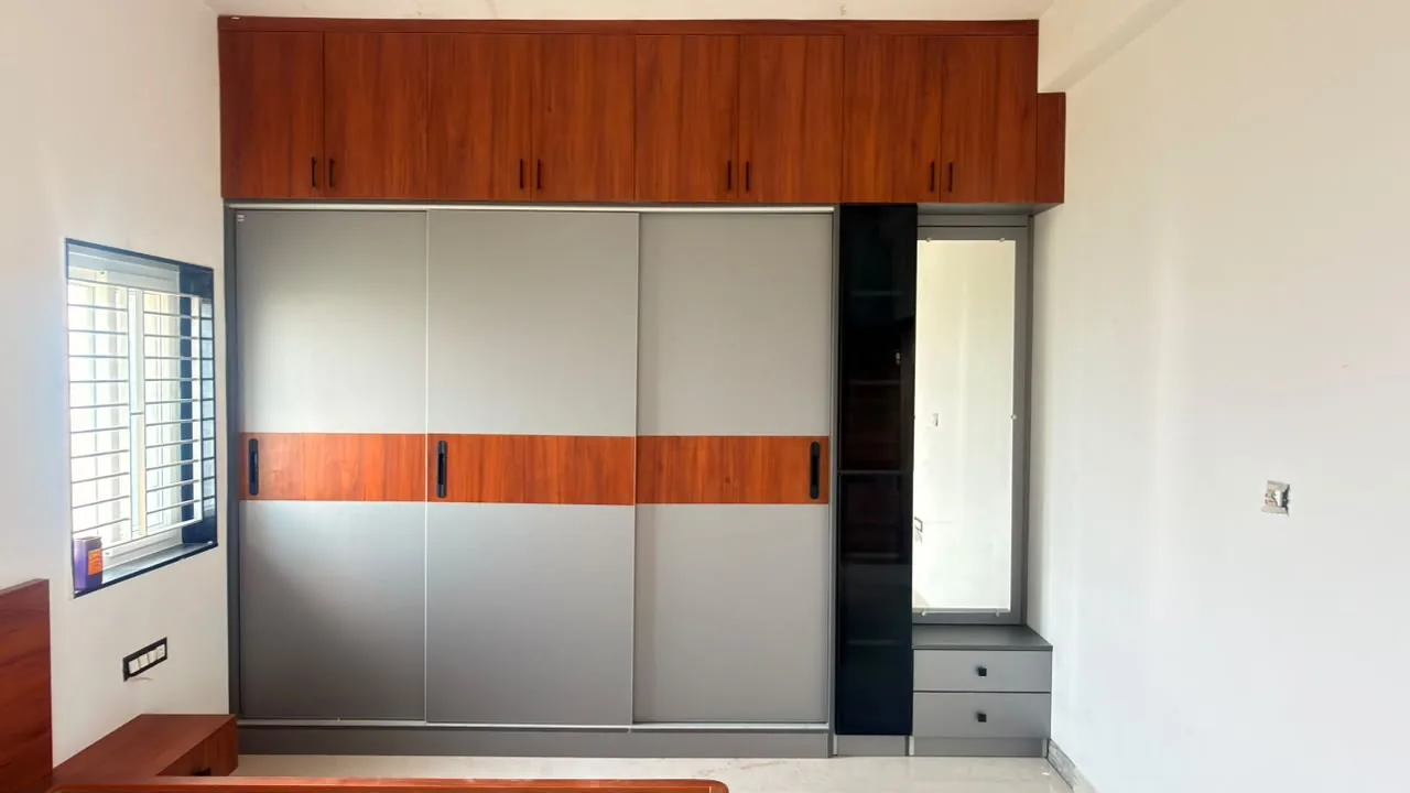 Swamy Residence — detail 1